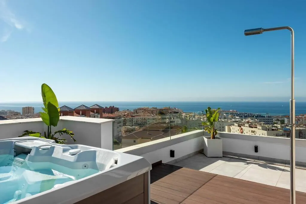 Penthouse Apt With Ocean View 에스테포나 아파트